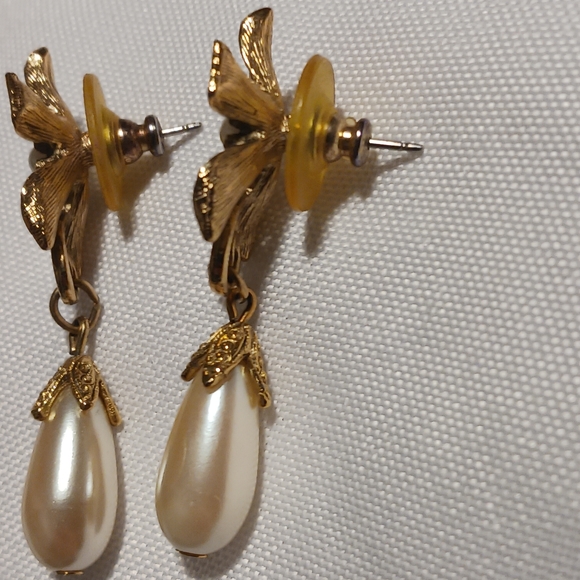 Faux-Pearl Dangle Earrings - Picture 4 of 4